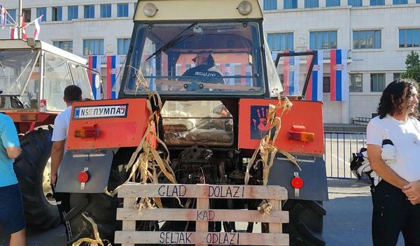 Image for Privedena tri poljoprivrednika