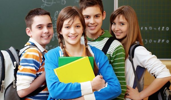 Učenici će prvog dana od 12.00 do 14.00 časova polagati test iz matematike, dok će u subotu od 9.00 do 11.00 časova polagati srpski