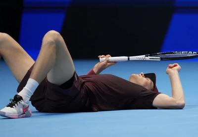 Image for Siner pobedio Alkarasa i odbranio titulu na završnom ATP turniru u Torinu