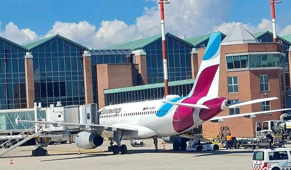 Image for Italijanski aerodromi Milano-Linate, Bolonja, Trevizo i Venecija ograničavaju gorivo do 9. aprila- u Evropi skoro 30% avio goriva dolazi iz Zaliva