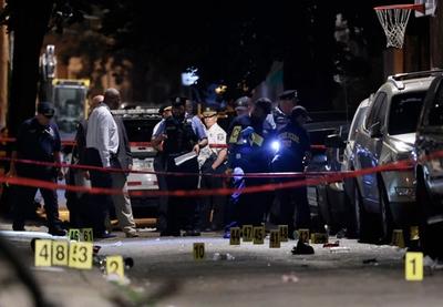 Image for Troje mrtvih u pucnjavi