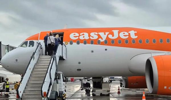 Image for EasyJet će dodatno smanjiti svoj plan letova za zimski red letenja 2026/27.