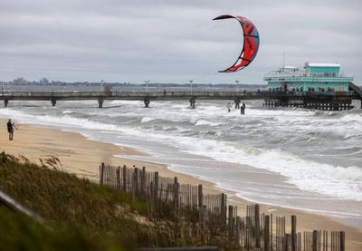 Image for Evakuacija više od 300.000 ljudi zbog tajfuna Kadžiki u Vijetnamu