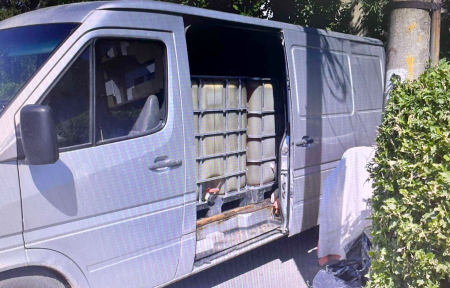 Image for Zaplenjeno 2.500 litara goriva