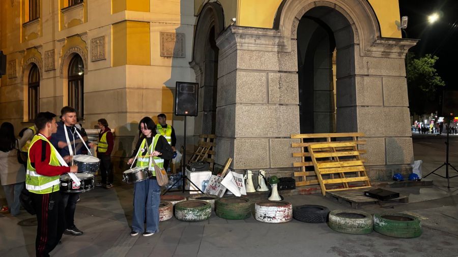 Image for Kraj blokade suda u Nišu