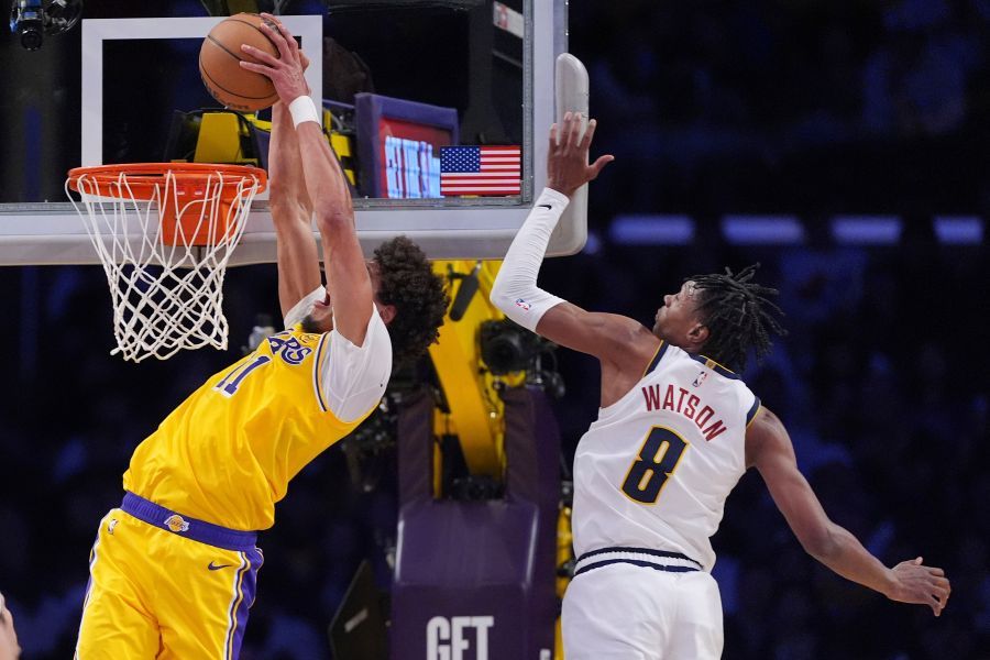 Image for Lejkersi pobedili Denver