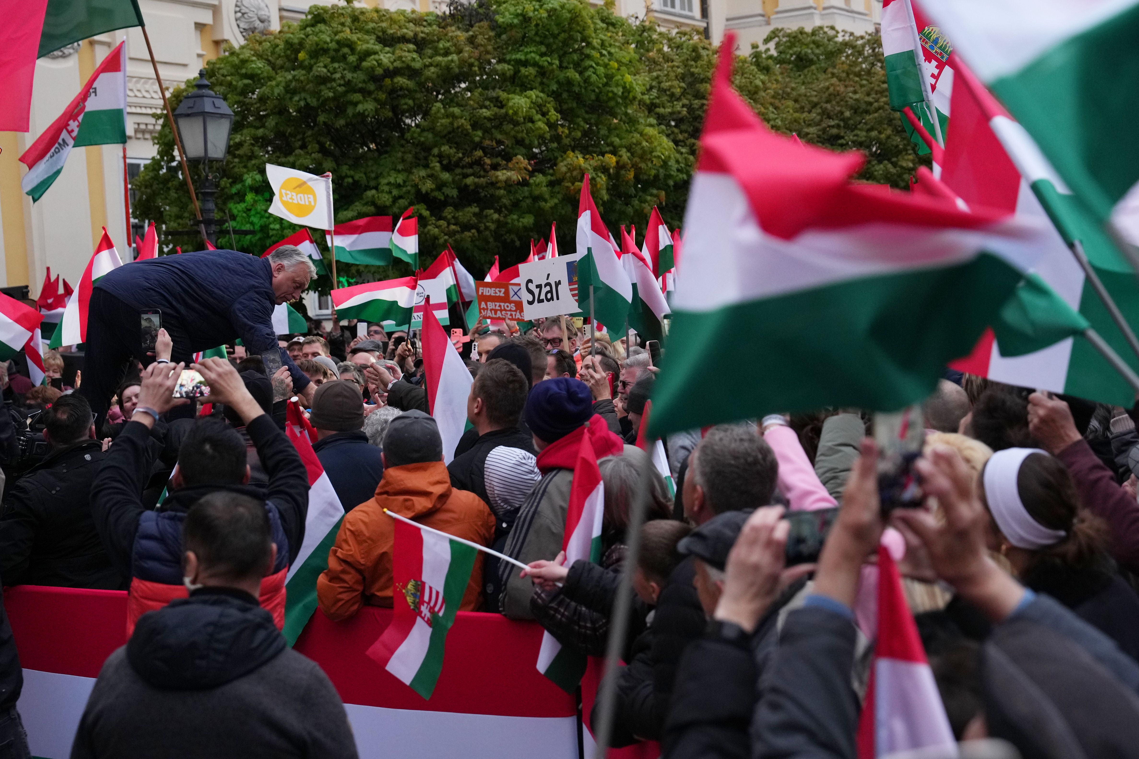 Image for Mađari biraju između Mađara i Orbana