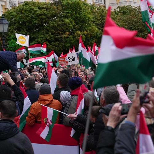 Image for Mađari biraju između Mađara i Orbana