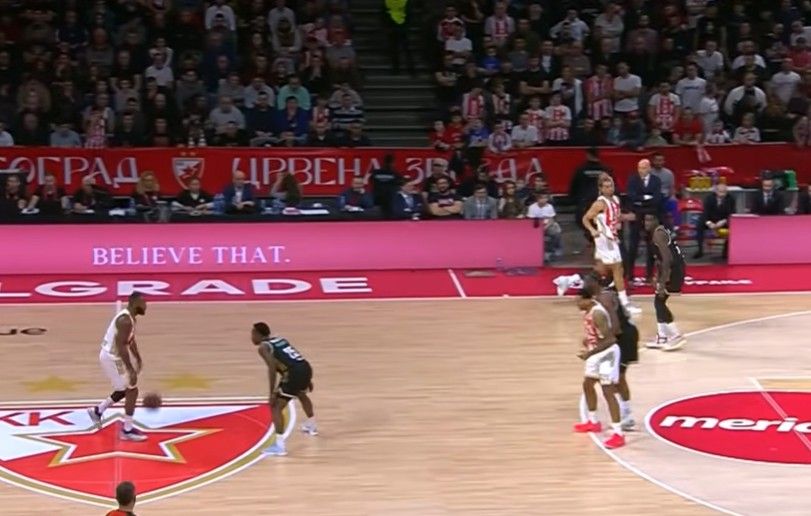 Image for Zvezda bolja od Dubaija za četvrtu uzastopnu pobedu u Evroligi