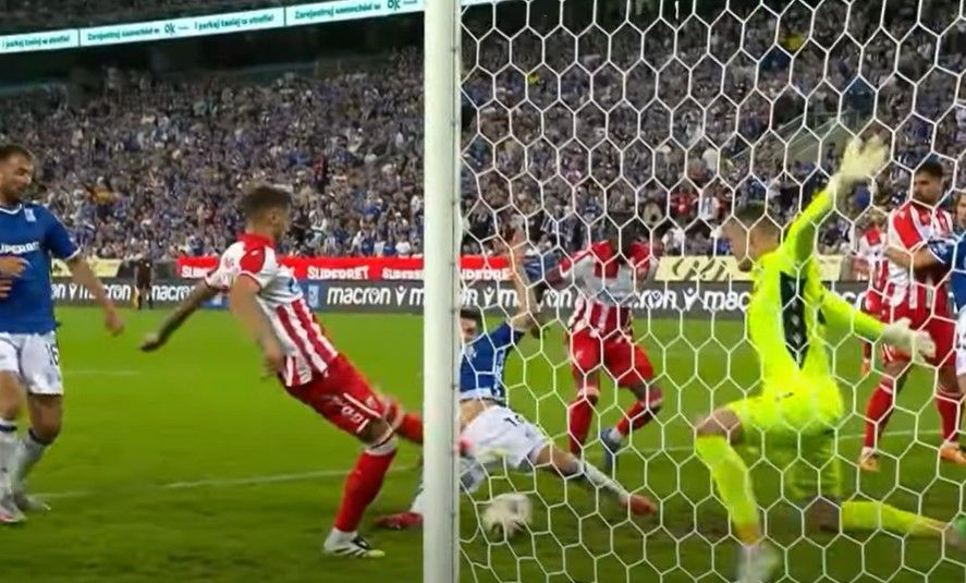 Image for „Kosovo je Srbija“, poljski navijači oduševili Zvezdu