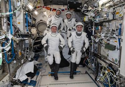 Image for Astronauti krenuli ka Zemlji