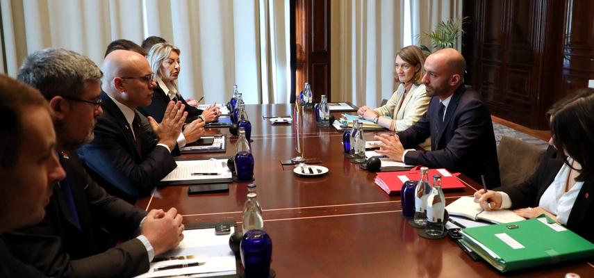 Slika premijera i hadada