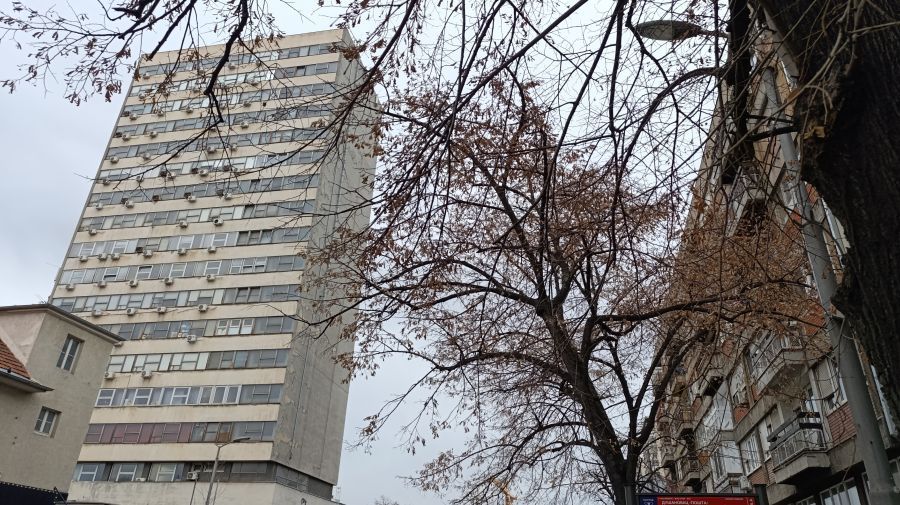 Image for Oblačno i natprosečno toplo