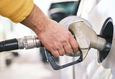Akciza na gasna ulja (dizel) povećava se sa sadašnjih 66,64 na 70,34 dinara po litru, a na olovni benzin sa 68,90 na 72,72 dinara po litru