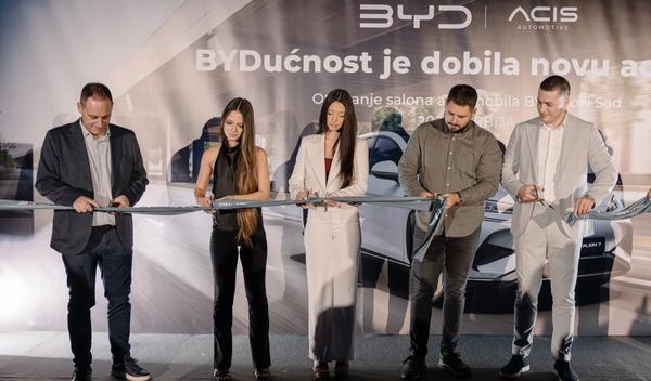 Novi, moderno opremljen prodajno-servisni salon kupcima iz Novog Sada i okoline omogućiće bržu, pristupačniju i kvalitetniju uslugu