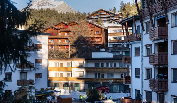 Image for Nekoliko desetina mrtvih u požaru u Kran-Montani