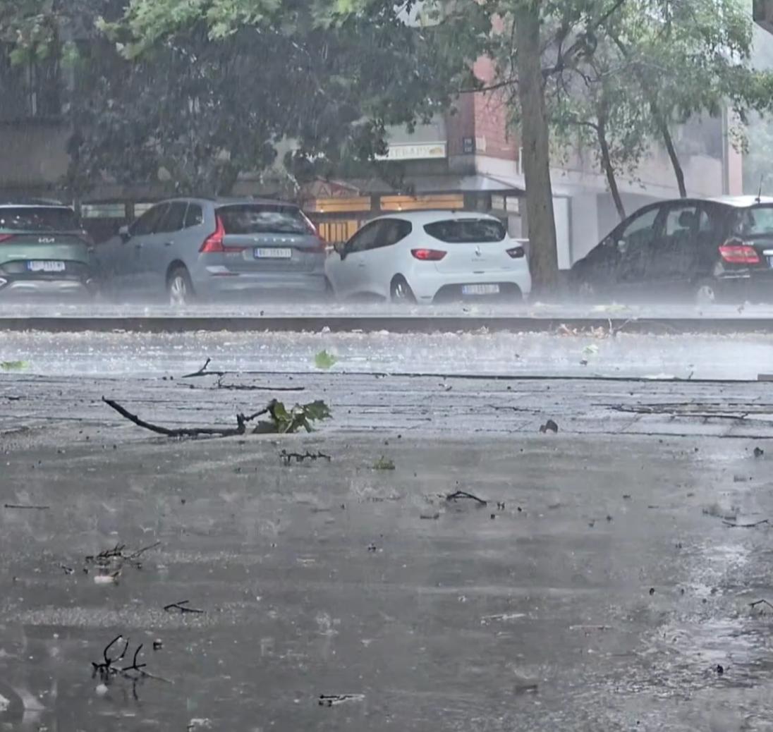 Image for Pao krov, mladić teško povređen