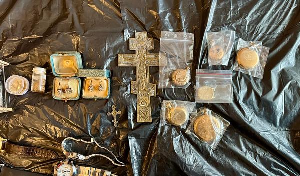 Image for U Bugarskoj i još četiri zemlje uhapšeno 35 ilegalnih trgovaca starinama vrednosti 100 miliona evra