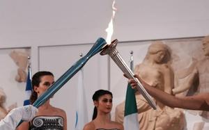 Image for Olimpijska baklja krenula iz Olimpije na ZOI 2026. u Italiji
