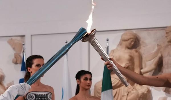 Image for Olimpijska baklja krenula iz Olimpije na ZOI 2026. u Italiji