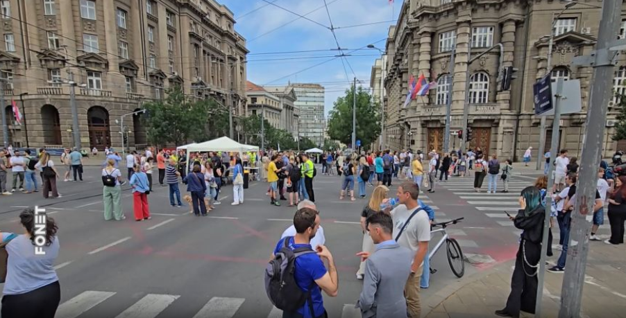 Image for Šatori ispred Vlade