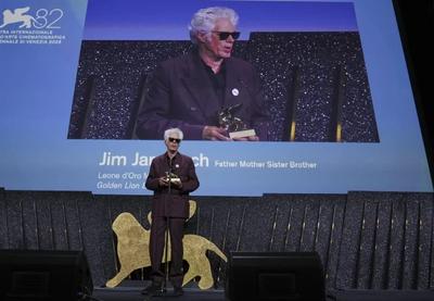 Image for Venecija: Dobitnik Zlatnog lava film Džima Džarmuša - Otac, majka, sestra, brat