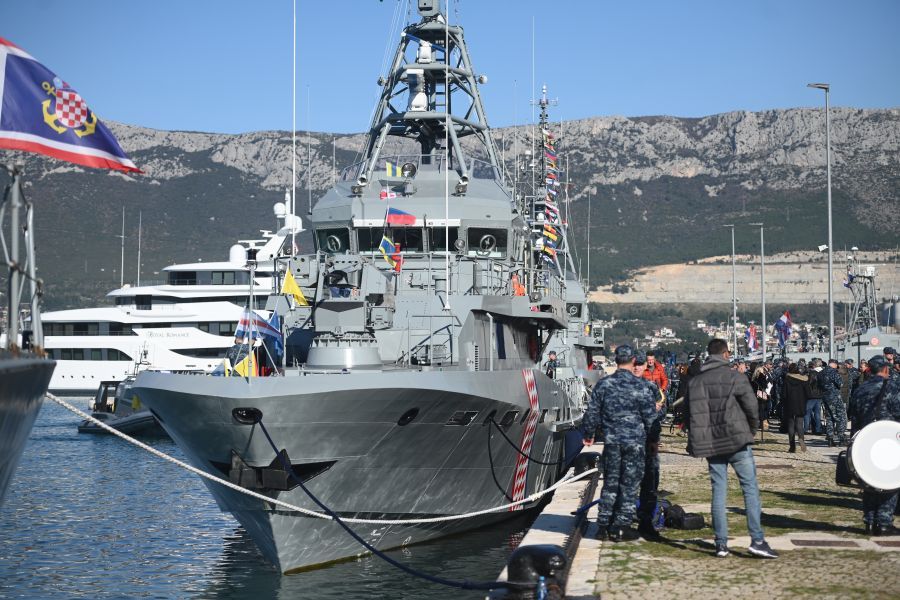 Image for Vojni brod od 13 miliona evra