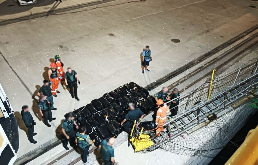 Image for Uhapšeni zbog tone kokaina