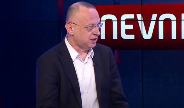 Image for Dekan: Vlada ucenjuje i koči