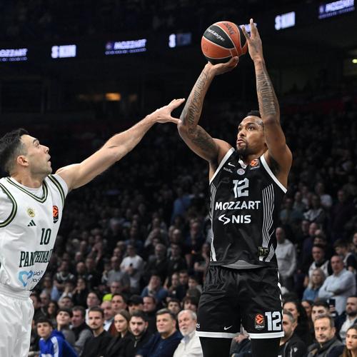 Image for Navijači dočekali pravi Partizan - PAO ubedljivo poražen