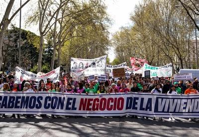 Protest pod sloganom "Stanovanje nas košta života" organizovao je Sindikat podstanara Madrida, uz podršku sindikata i brojnih društvenih organizacija