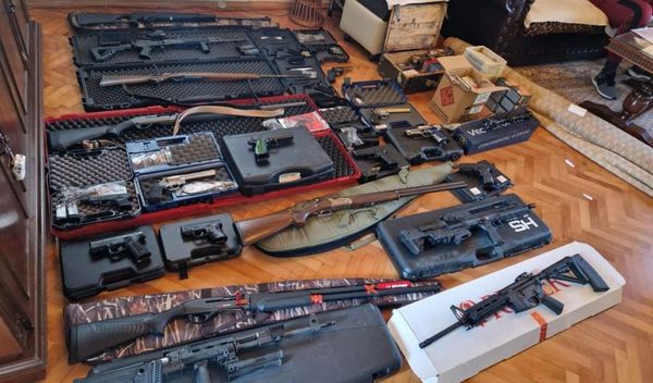 Image for Zaplenjen arsenal oružja