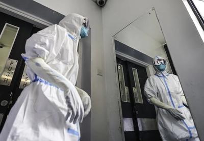 Slučajevi u Keniji povezani su sa epidemijom ebole u Kongu, koja je, prema dostupnim podacima, druga najveca epidemija ove bolesti u svetu, sa više od 9.000 obolelih