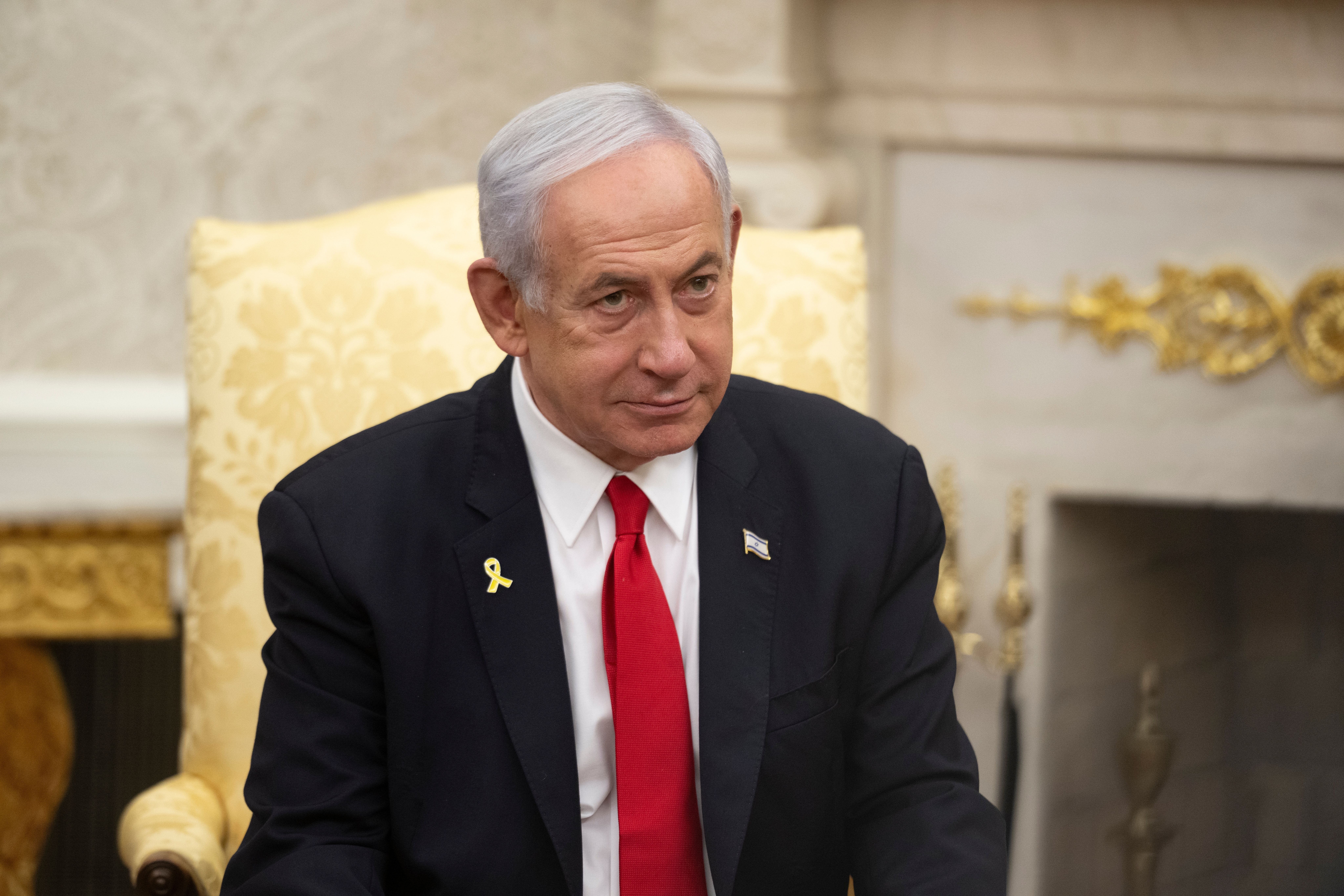 Image for Netanjahu u kafiću dokazuje da je živ