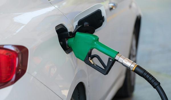 Image for Dizel i benzin skuplji za dinar po litru