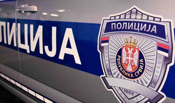 U saobraćajnoj nezgodi u Surčinu poginuo je vozač (22) putničkog vozila, dok su u Banji Koviljači život izgubila dva osamnaestogodišnjaka, vozač sa probnom vozačkom dozvolom i suvozač iz istog putničkog vozila