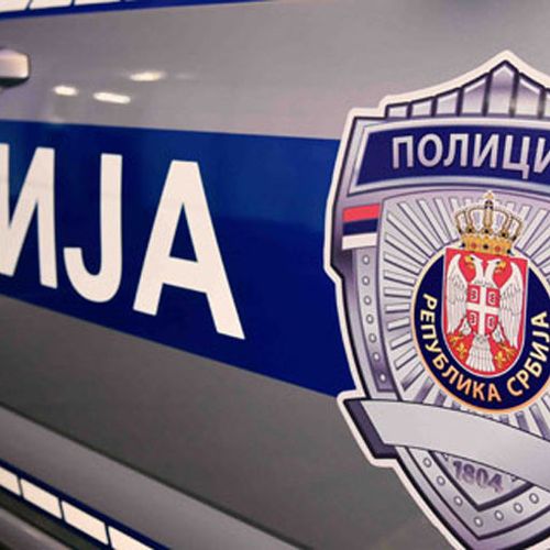 U saobraćajnoj nezgodi u Surčinu poginuo je vozač (22) putničkog vozila, dok su u Banji Koviljači život izgubila dva osamnaestogodišnjaka, vozač sa probnom vozačkom dozvolom i suvozač iz istog putničkog vozila