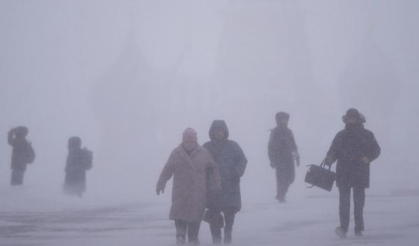 Image for Tragedija u Rusiji: Autobus propao kroz led na Bajkalskom jezeru