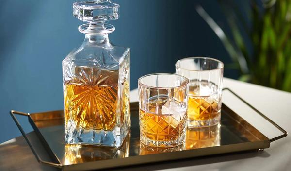 Škotski viski, jedan od najznačajnijih izvoznih proizvoda te zemlje, trpi snažan udar zbog carina, slabljenja potražnje i poremećaja u globalnoj trgovini