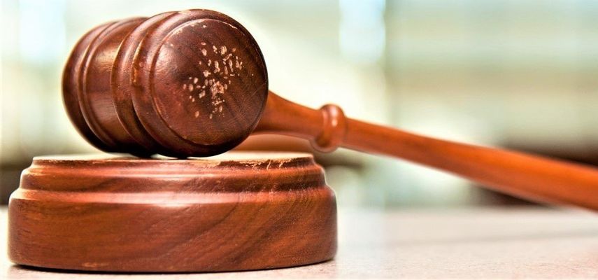 U sudnici su izvedene poruke koje su, prema navodima tužilaštva, razmenjivali navodni vođa kavačkog klana Radoje Zvicer sa ostalim pripadnicima grupe