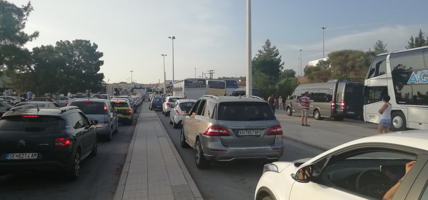 "Mnogo je važnije da imamo otvoren maksimalan broj traka u svakom trenutku nego da se oslanjamo isključivo na suspenziju sistema", ocenjuje Seničić