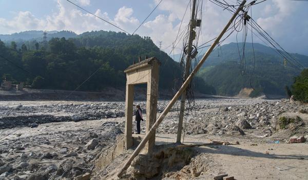 Image for Prestaje potraga za 5.285 nestalih u Nepalu