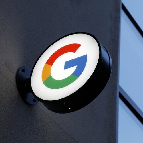 Modeli Pixel 11 trebalo bi da donesu izmene u dizajnu, među kojima se pominje nova zlatna varijanta kućišta