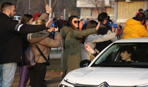 Image for Profesori voze studente u Niš