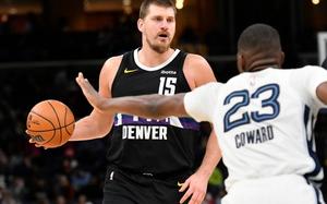 Image for Deseti tripl-dabl Jokića u sezoni, pogađao sa pola terena (video)