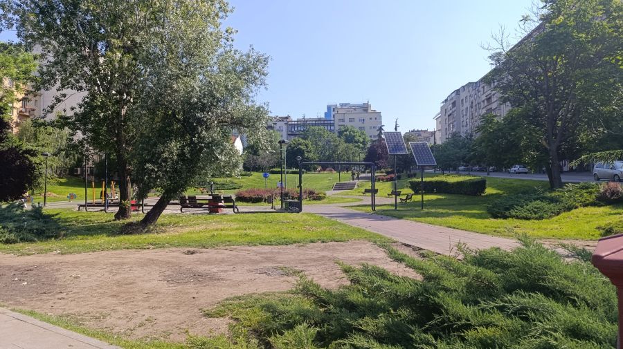 Image for Sunce, oblaci i ponegde kiša