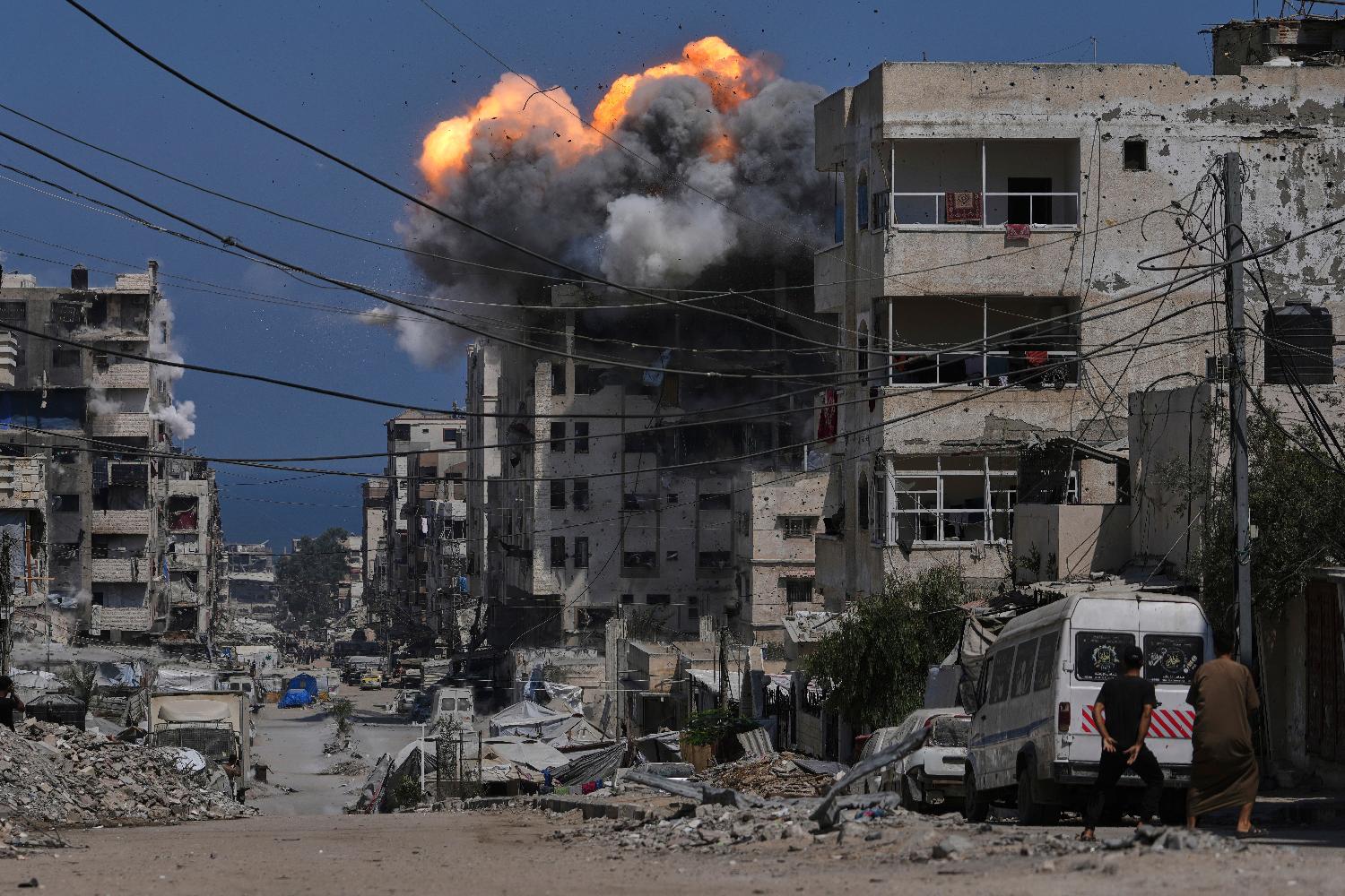 Image for Tenkovi u Deira Al-Balahu