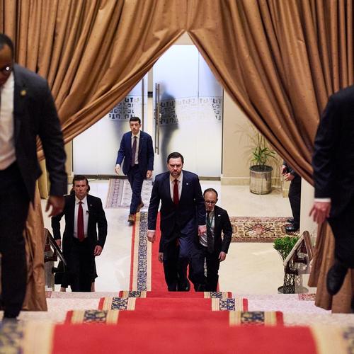 Image for Počeli pregovori, ne zna se ko s kim razgovara