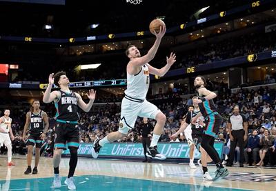 Image for Jokiću poraz i jedna asistencija do novog tripl-dabla