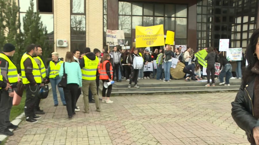 Image for Skupovi zbog odluke direktora